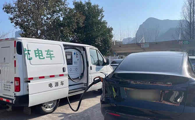 石屏汽车搭电